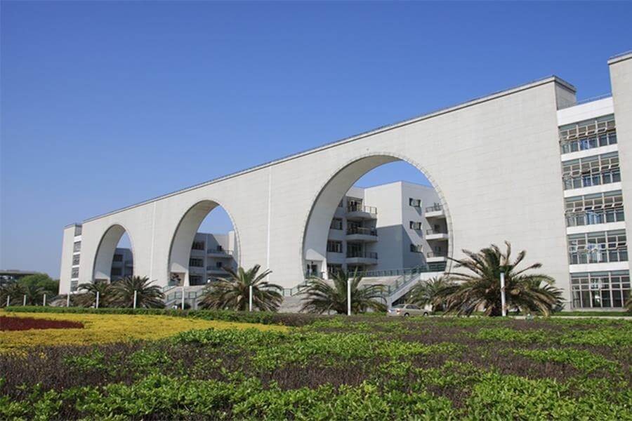 对外经济贸易大学剑桥国际学校校园环境图集