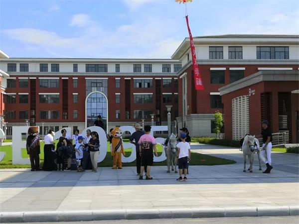 南昌力迈中美国际学校校园开放日图片2