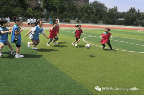 青岛国开中学国际部小学部女生足球赛图集