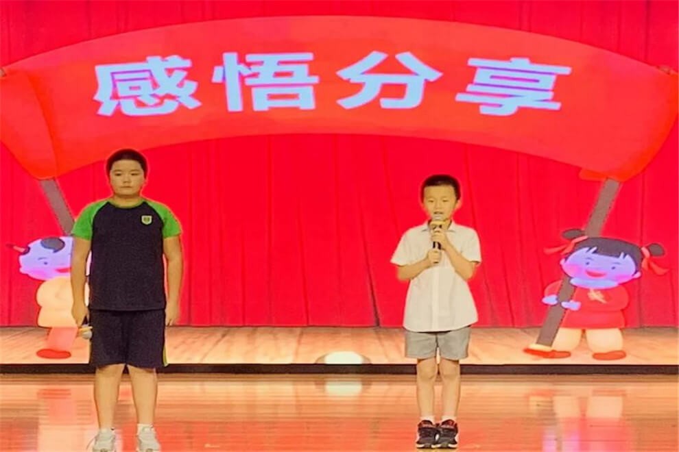 深圳道爾頓新華公學(xué)憲法教育活動圖集01
