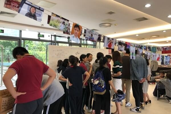 北京市第八十中学国际部教师节送祝福活动图集01