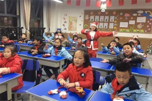 成都博駿公學圣誕節(jié)圖集01
