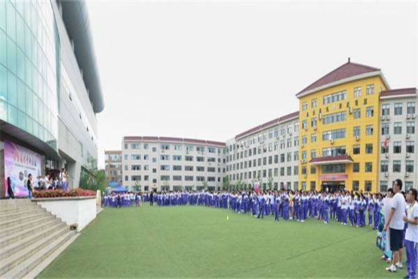 東北師范大學附屬中學IB國際課程實驗班運動會圖集01