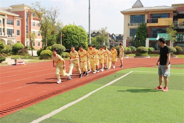 贵阳市花溪碧桂园国际学校体育测试图集01