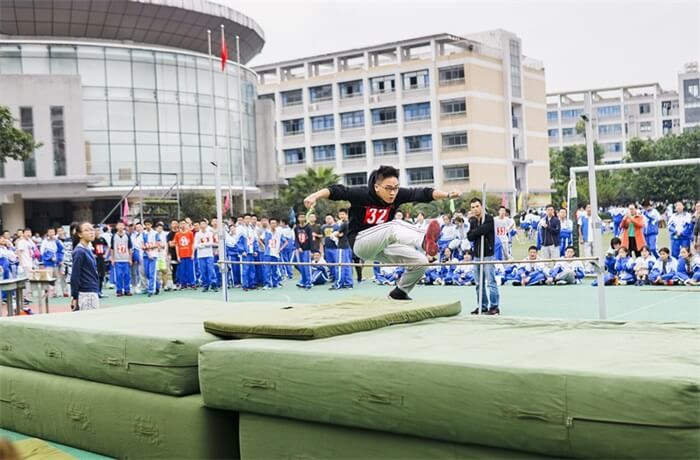四川大學(xué)附屬中學(xué)國際部運(yùn)動會圖集01