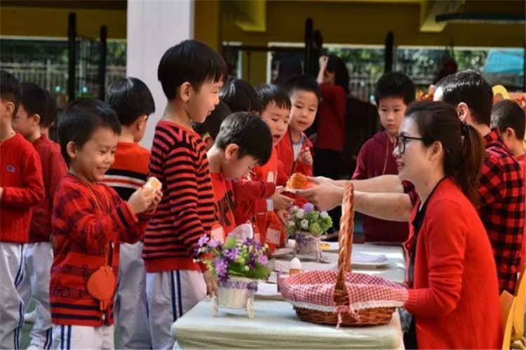 深圳市宝安区中英公学幼儿部新年文化周图集01