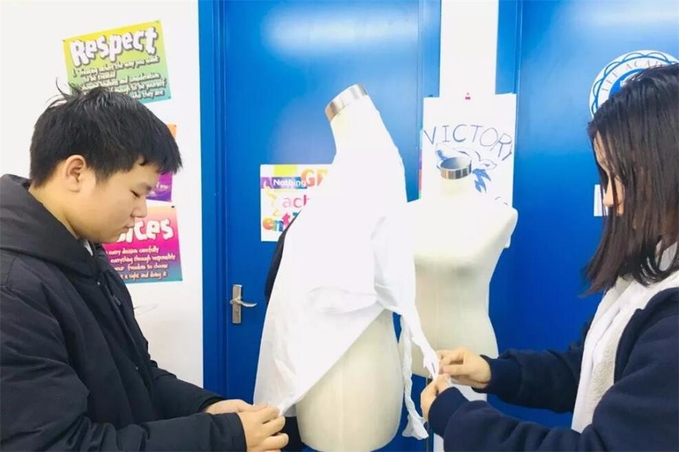 美國Lee Academy高級中學(xué)（上影校區(qū)）服裝設(shè)計(jì)展活動圖集01
