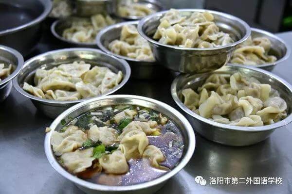 洛阳市第二外国语学校国际部食堂美食图集01