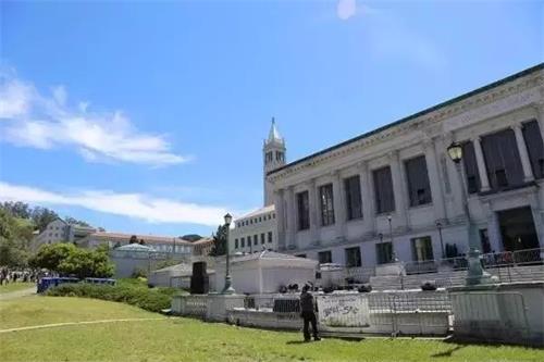 北京市实验外国语学校图片