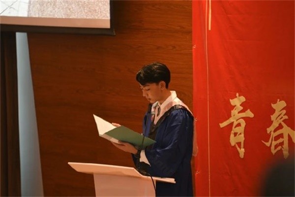 哈爾濱順邁華美外國(guó)語(yǔ)學(xué)校畢業(yè)典禮圖集01