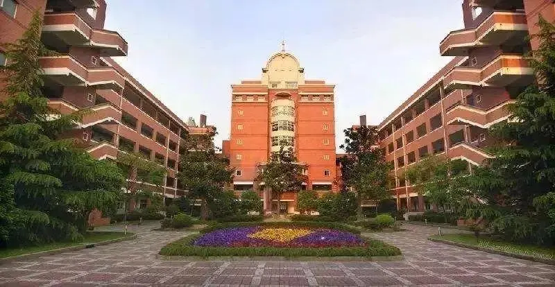 上海市复兴高级中学图片
